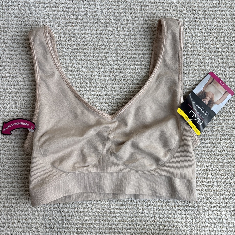 NWT Bali Women's M One Smooth U Smooth Wireless Support Bralette DFBRAL Nude